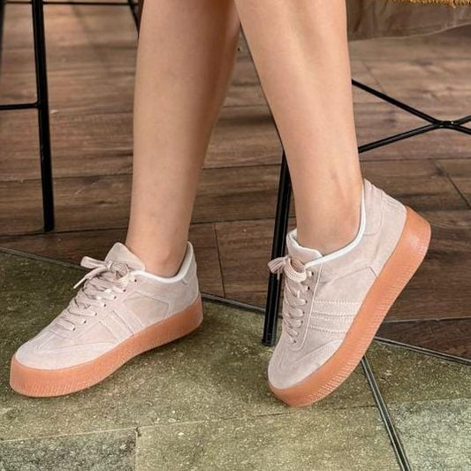 Tenis Simon Avellana