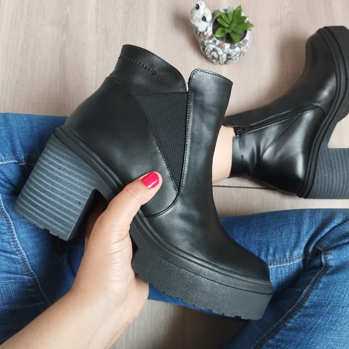 BOTINES TANIA NEGRO