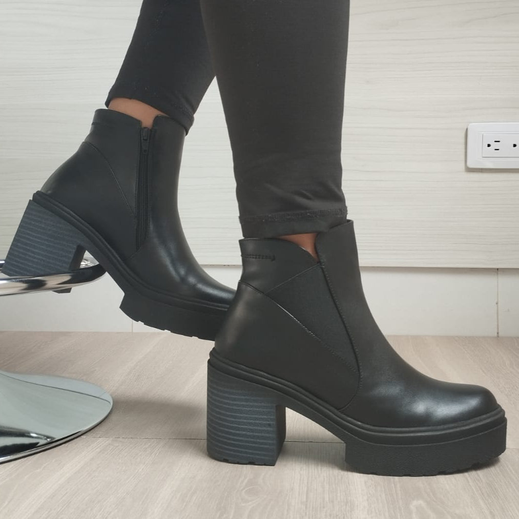 BOTINES TANIA NEGRO